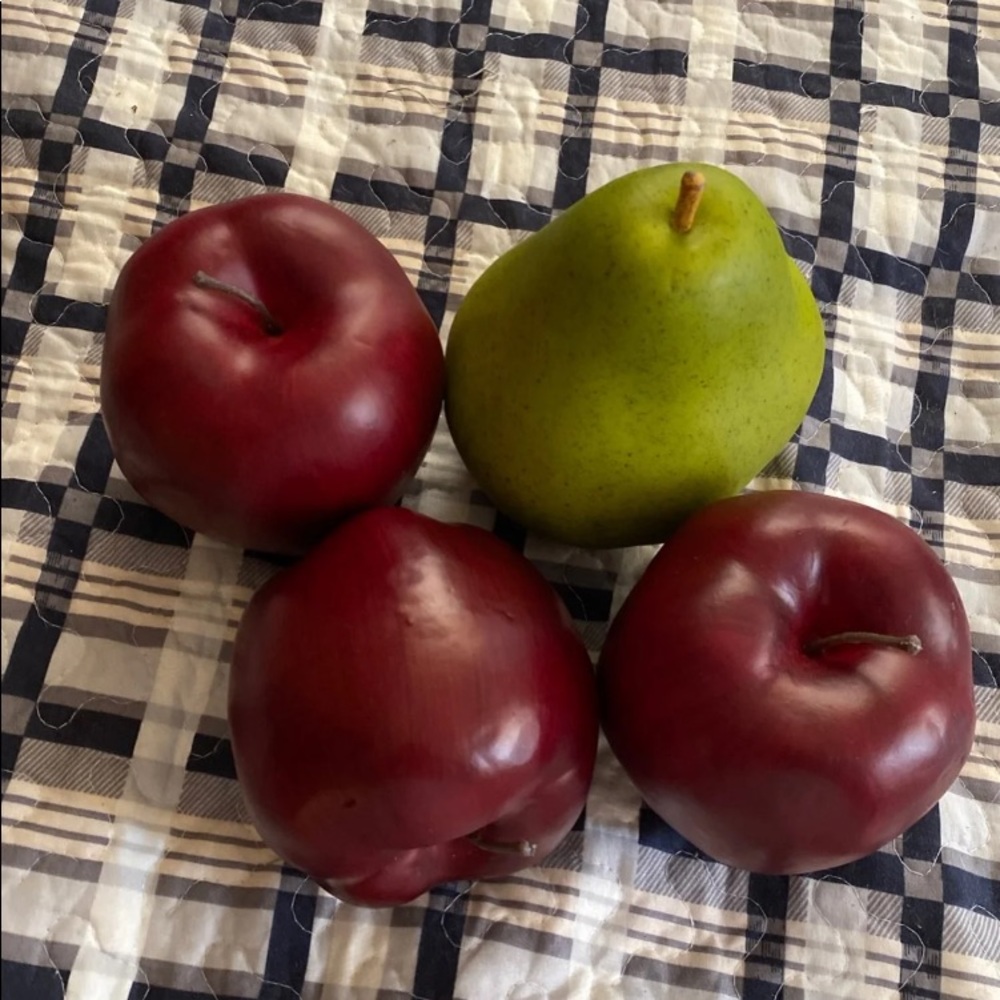 Plastic fruit and vegetables
